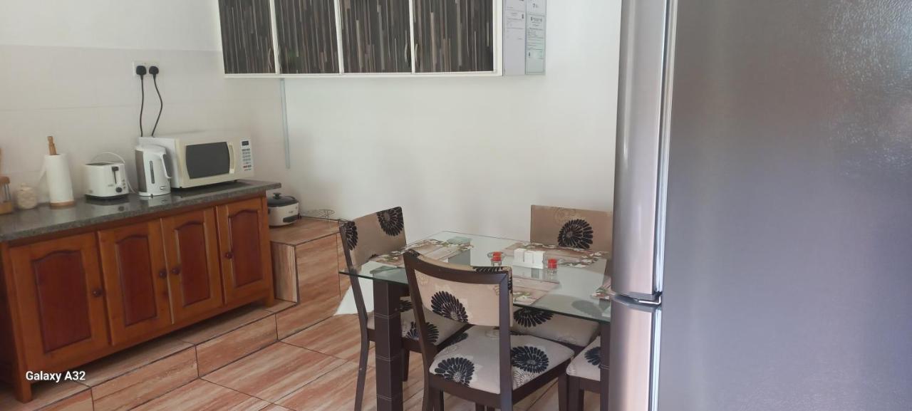 Loversnest Self Catering Anse aux Pins Extérieur photo